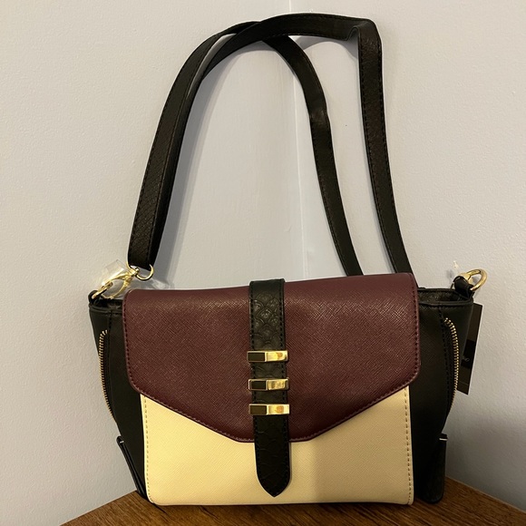 Bag - Picture 1 of 2